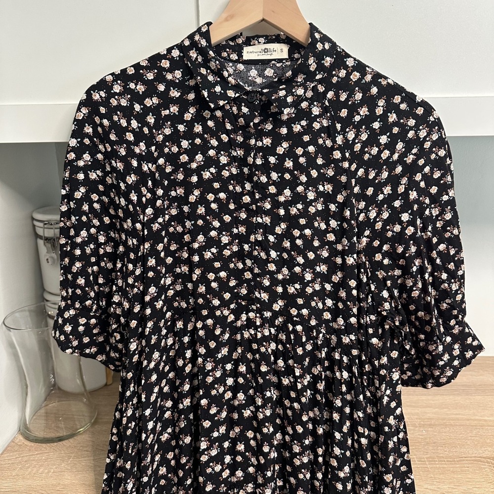 Natural Life Rebecca Midi Dress Womens S Black Ditsy Floral Tiered Button Front - Picture 6 of 16